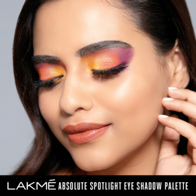 Lakmē Glitterati Chroma Chic Eye Shadow Palette - Image 2